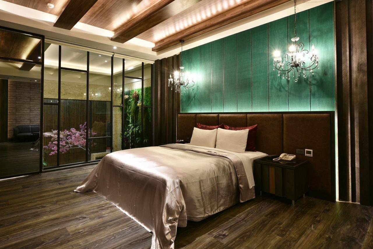 Venice Motel Тайчжун Экстерьер фото