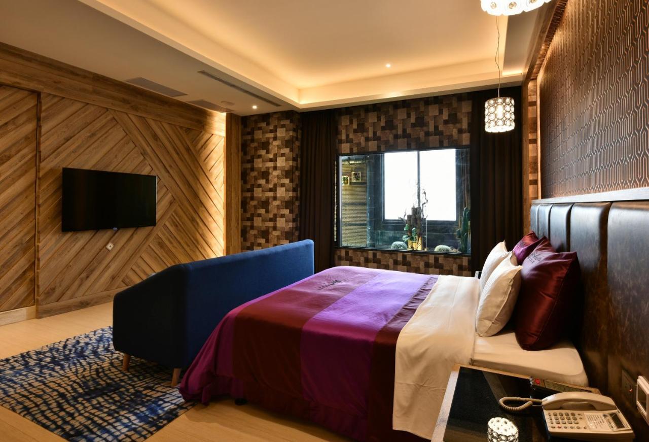 Venice Motel Тайчжун Экстерьер фото