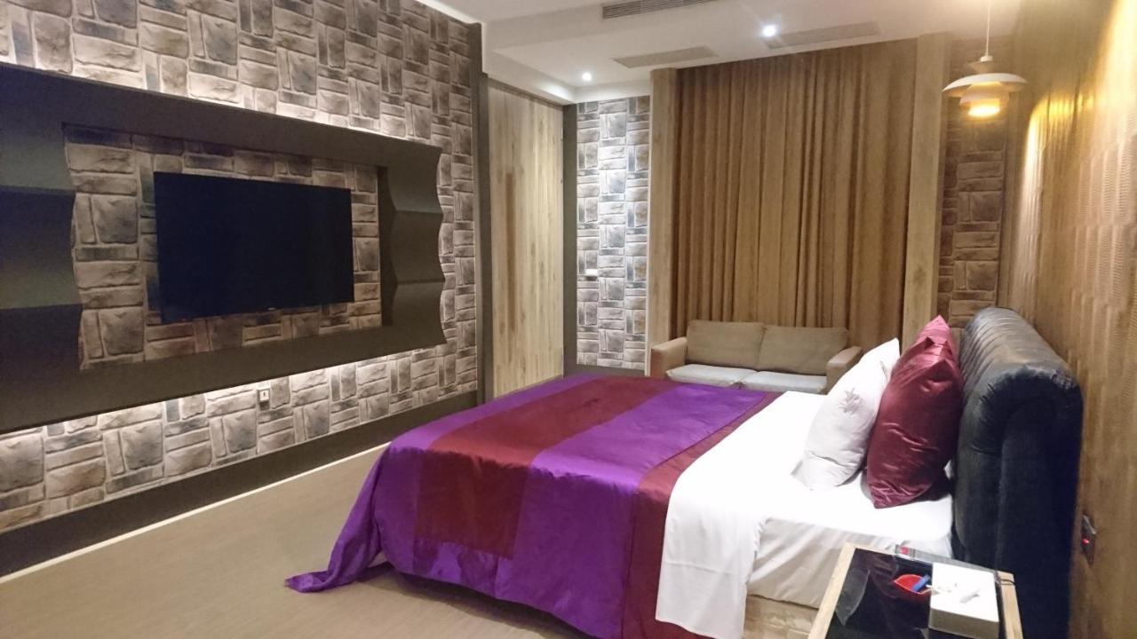 Venice Motel Тайчжун Экстерьер фото